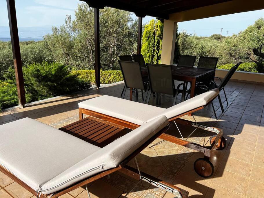 Ampelos Hillside Villa Akráta Eksteriør bilde