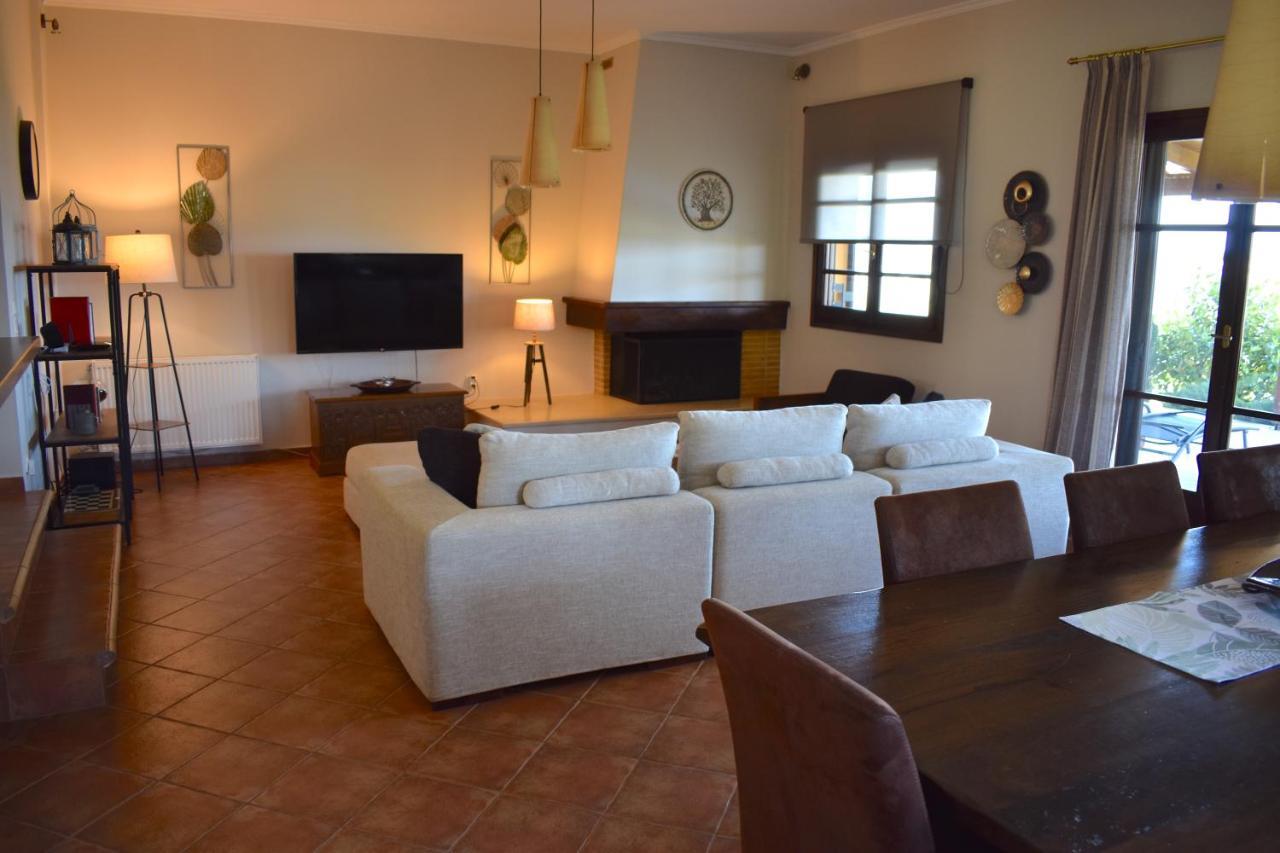 Ampelos Hillside Villa Akráta Eksteriør bilde